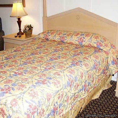 Stockton Travelers Motel חדר תמונה