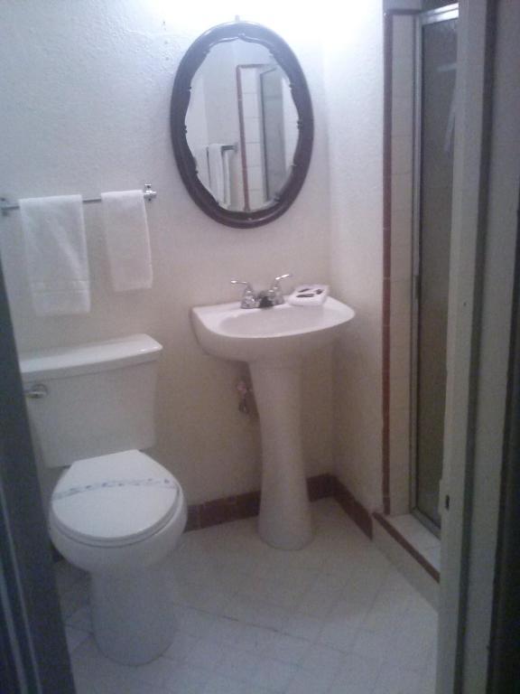 Stockton Travelers Motel חדר תמונה